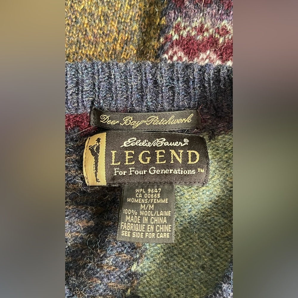 EDDIE BAUER Vintage 100% Wool Deer Bay Patchwork
Cardigan Sweater sz M
Women's - Picture 3 of 8
